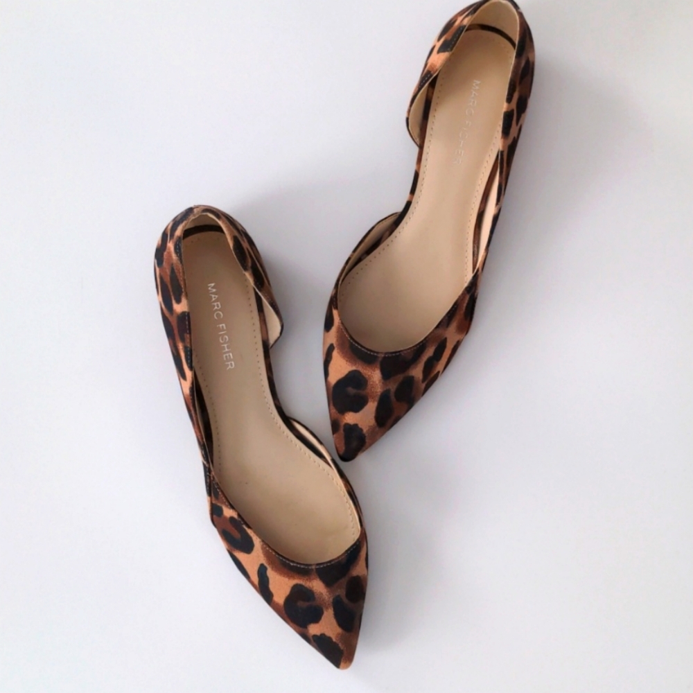 Marc Fisher animal print flats